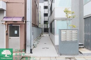 Ｍｏｎ－ｎａｋａ　Ａｐａｒｔｍｅｎｔ　Ｔｅｒｒａｃｅの物件内観写真